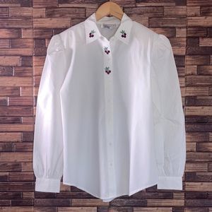 Vtg Womens Westbound size 8 White Puff Shoulder Button up Long sleeve w/cherry